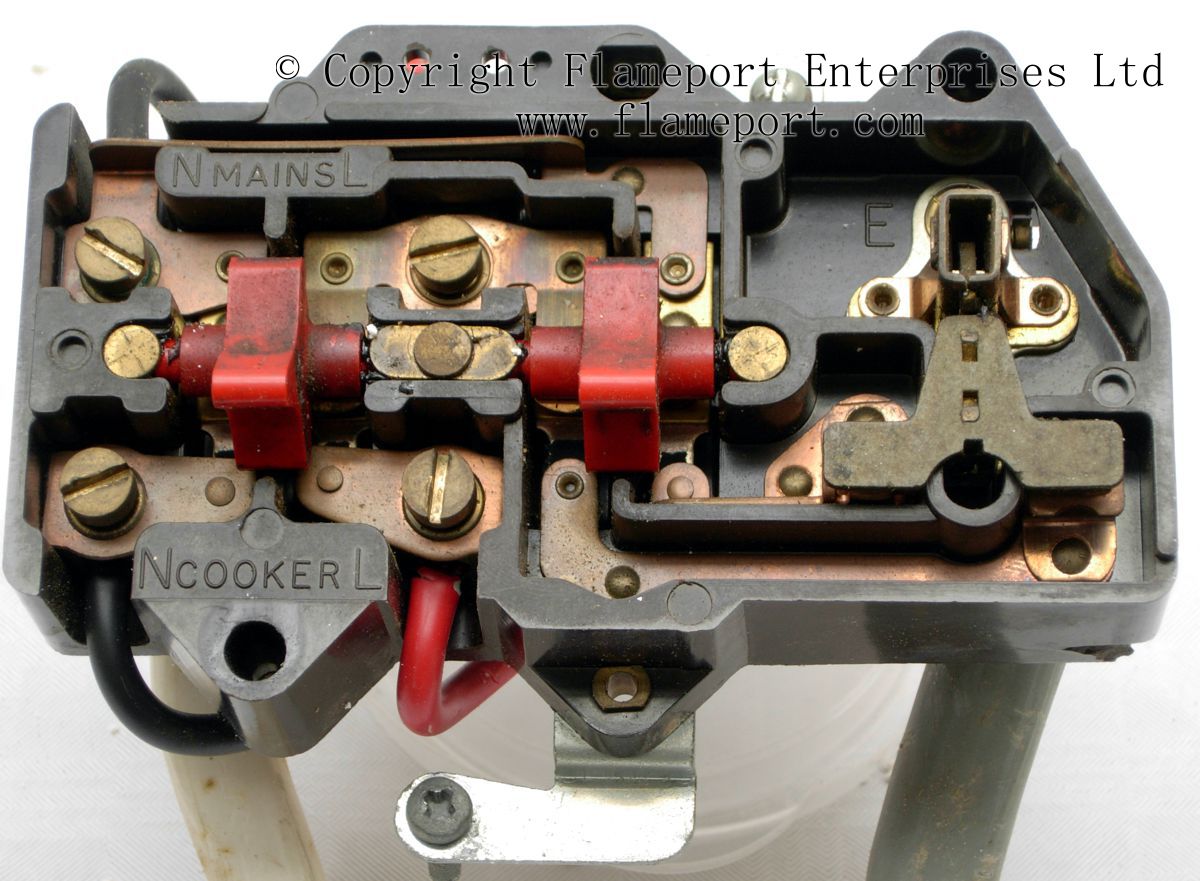 Mk Cooker Switch And 13a Socket Outlet