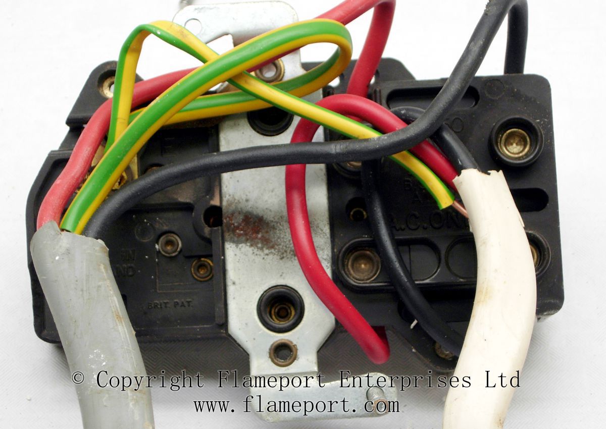Plastic MK cooker switch and 13A socket outlet electric oven outlet wiring 