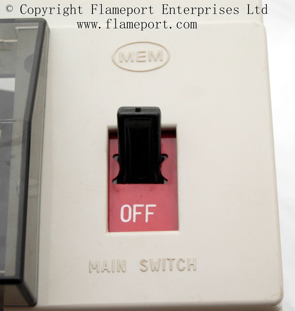 MEMERA 3 Four way plastic rewireable fusebox wylex 4 way fuse box 