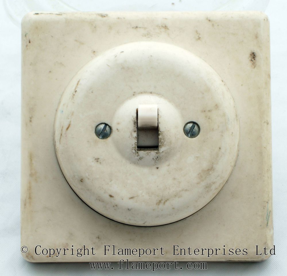 ROLLS plastic light switch and backplate