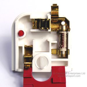 Fuse and terminals in a 13A TL brand plug