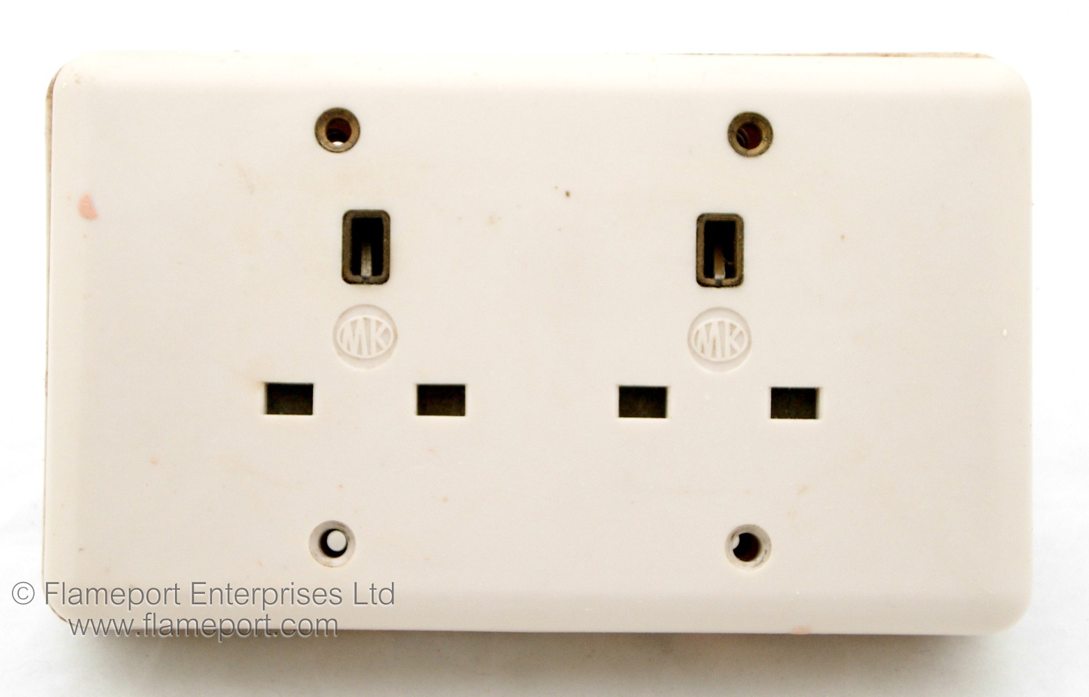 mk unswitched socket