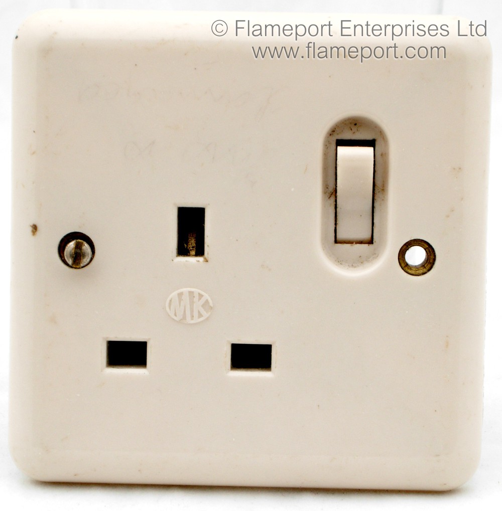 MK plastic single socket outlets
