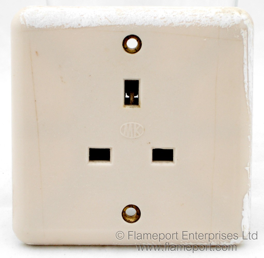 MK plastic single socket outlets