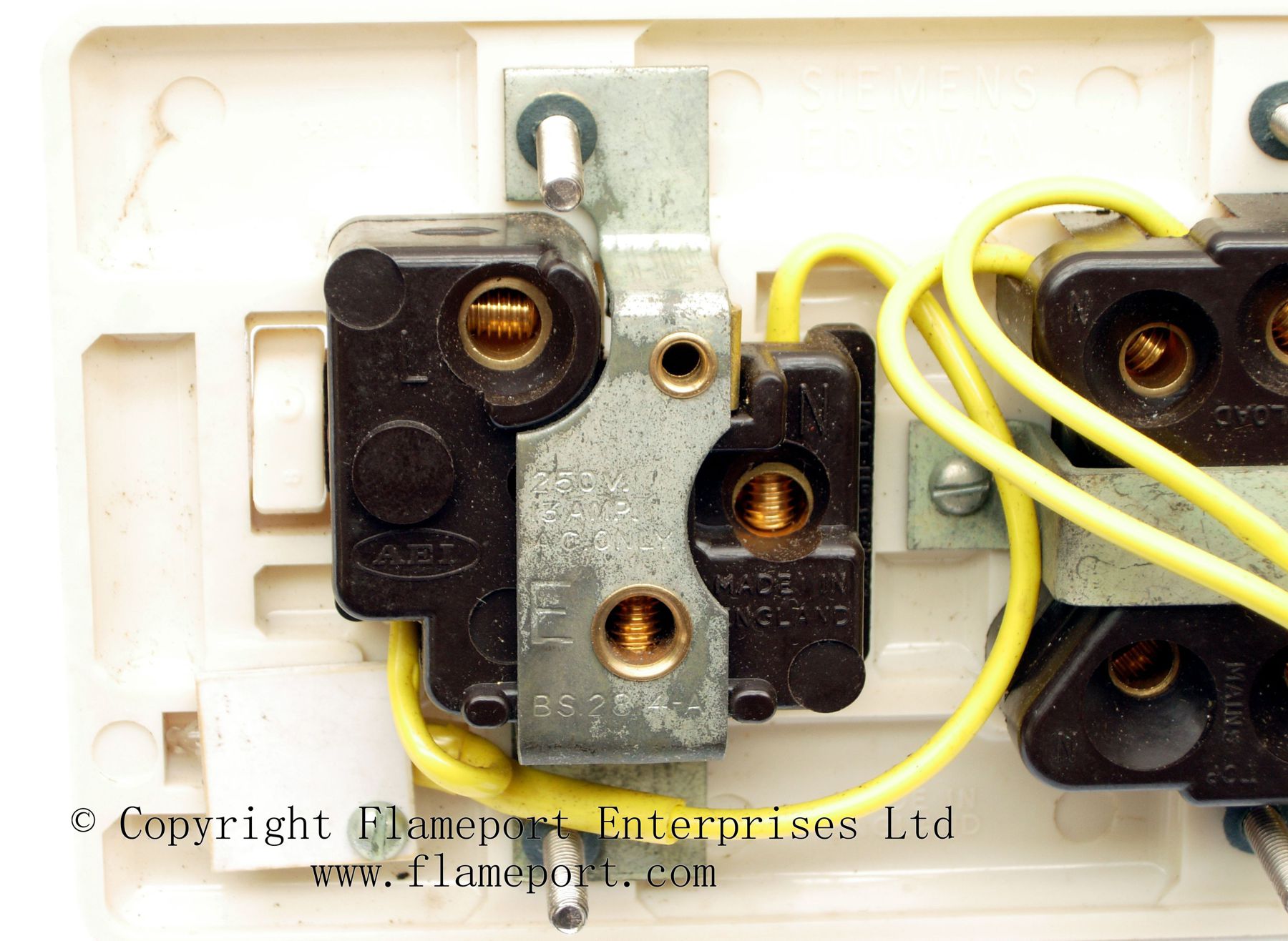 AEI combined fused switch and single socket outlet