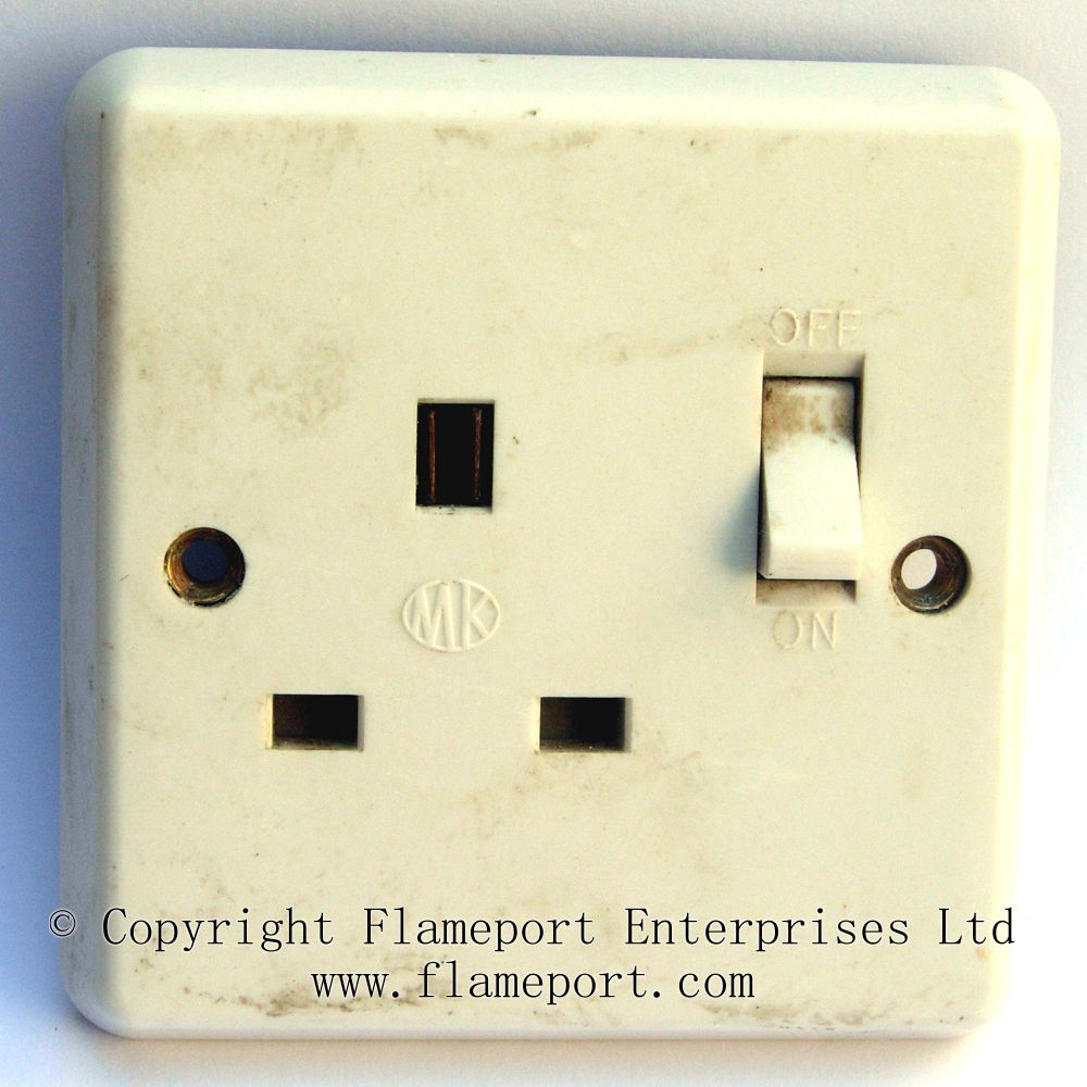 Lamps And Lighting >> MK plastic single socket outlets Lamps And Lighting >> MK plastic single socket outlets