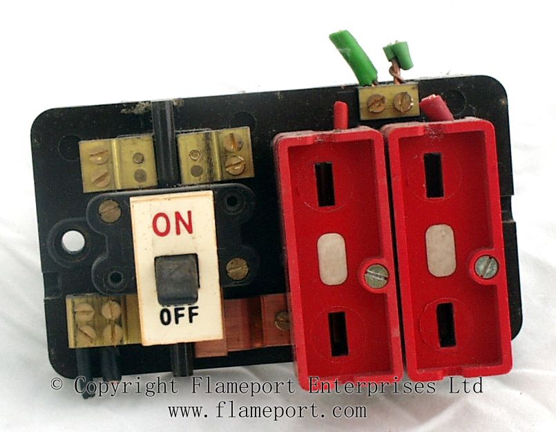 Wylex Standard brown plastic fuseboxes brown wylex fuse box 